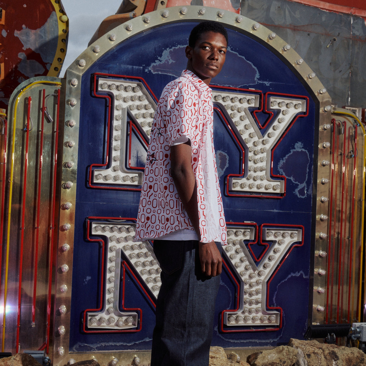 Poolside Button Up Short Sleeve Shirt - White/Red